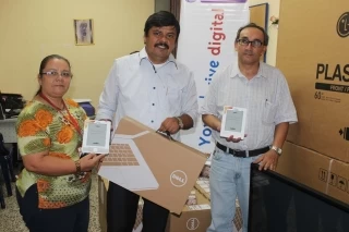 10 Instituciones Educativas de Yopal recibieron dotación valorada en más de 2 mil millones de pesos.